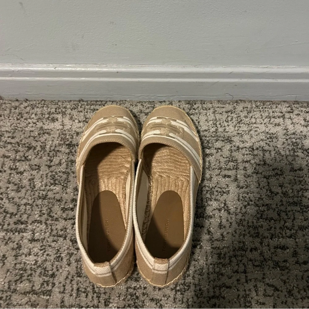 Tory Burch Cammello/Ash White Double T Jacquard Espadrille Flats Size 9